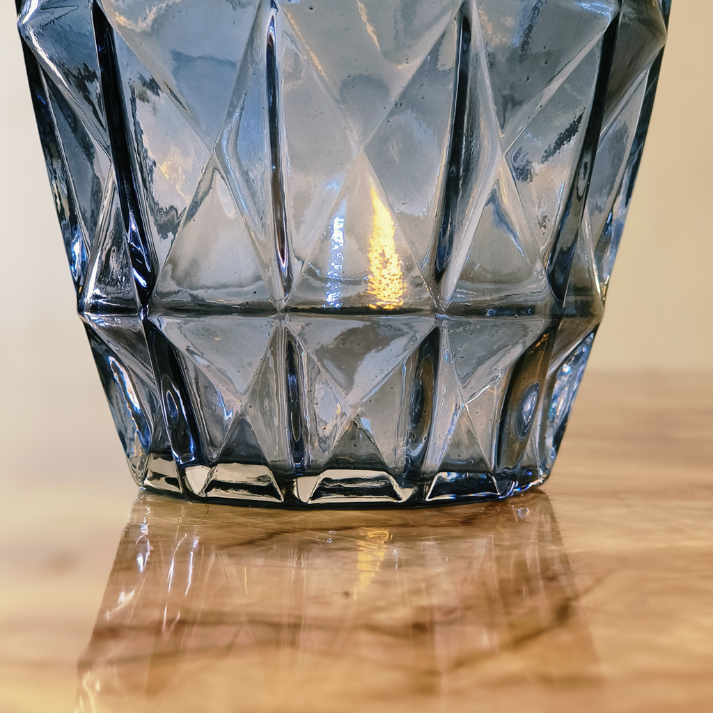 Crystal Crest Black (Small Size)– Diamond-Cut Glass Vase