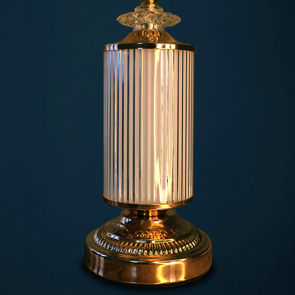 Gold Beam Elite – Luxury Gold Table Lamp
