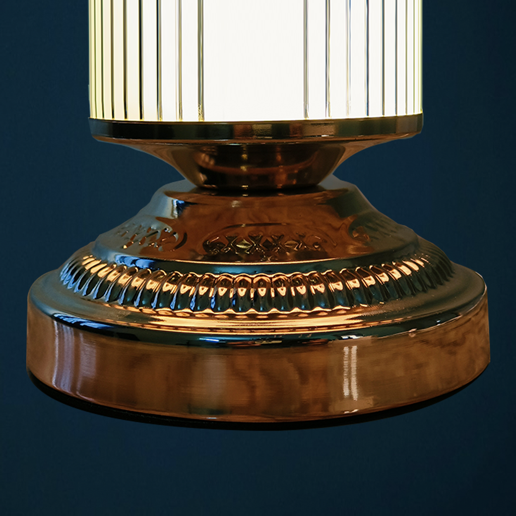 Gold Beam Elite – Luxury Gold Table Lamp
