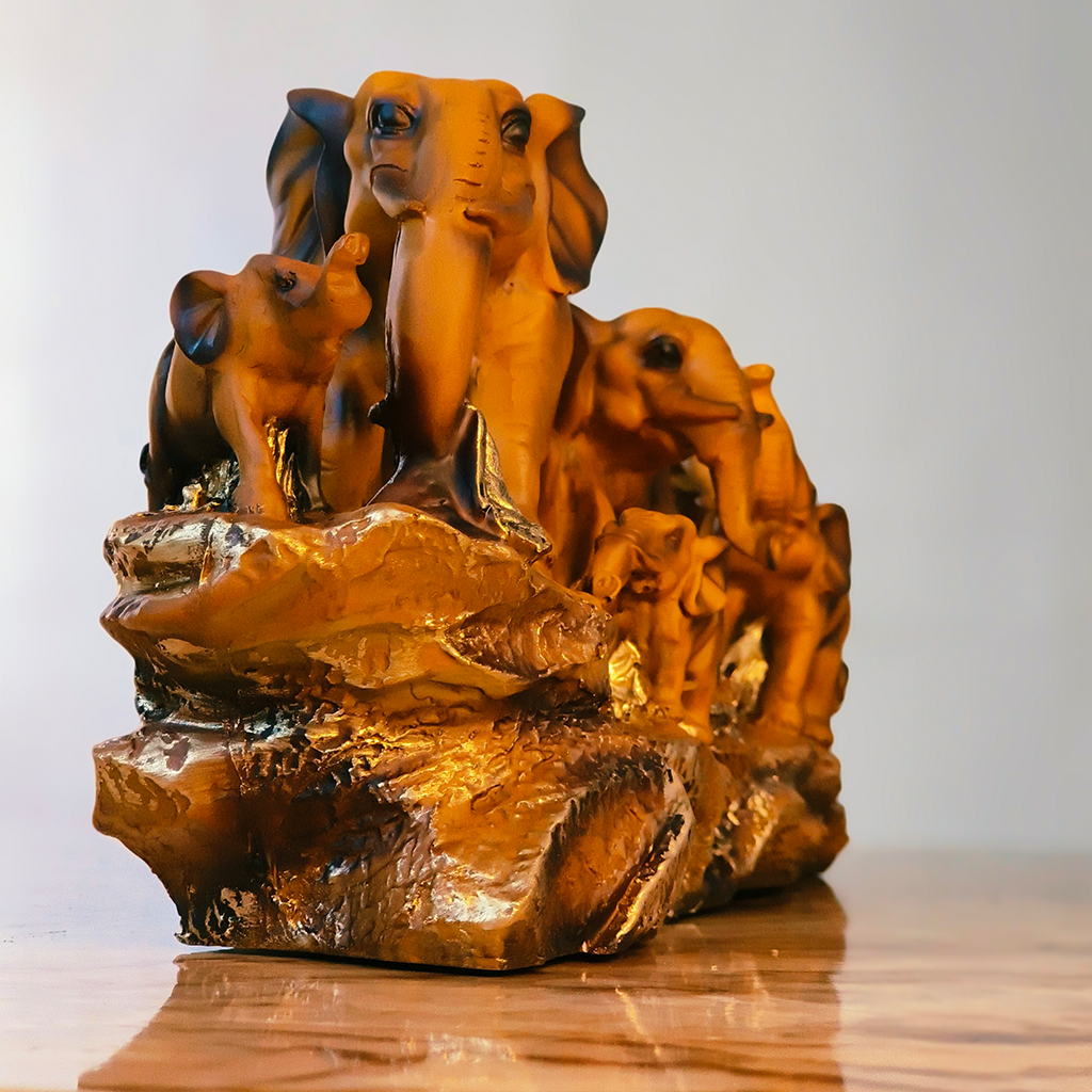 Elephant Family Harmony – Resin Table Decor Showpiece
