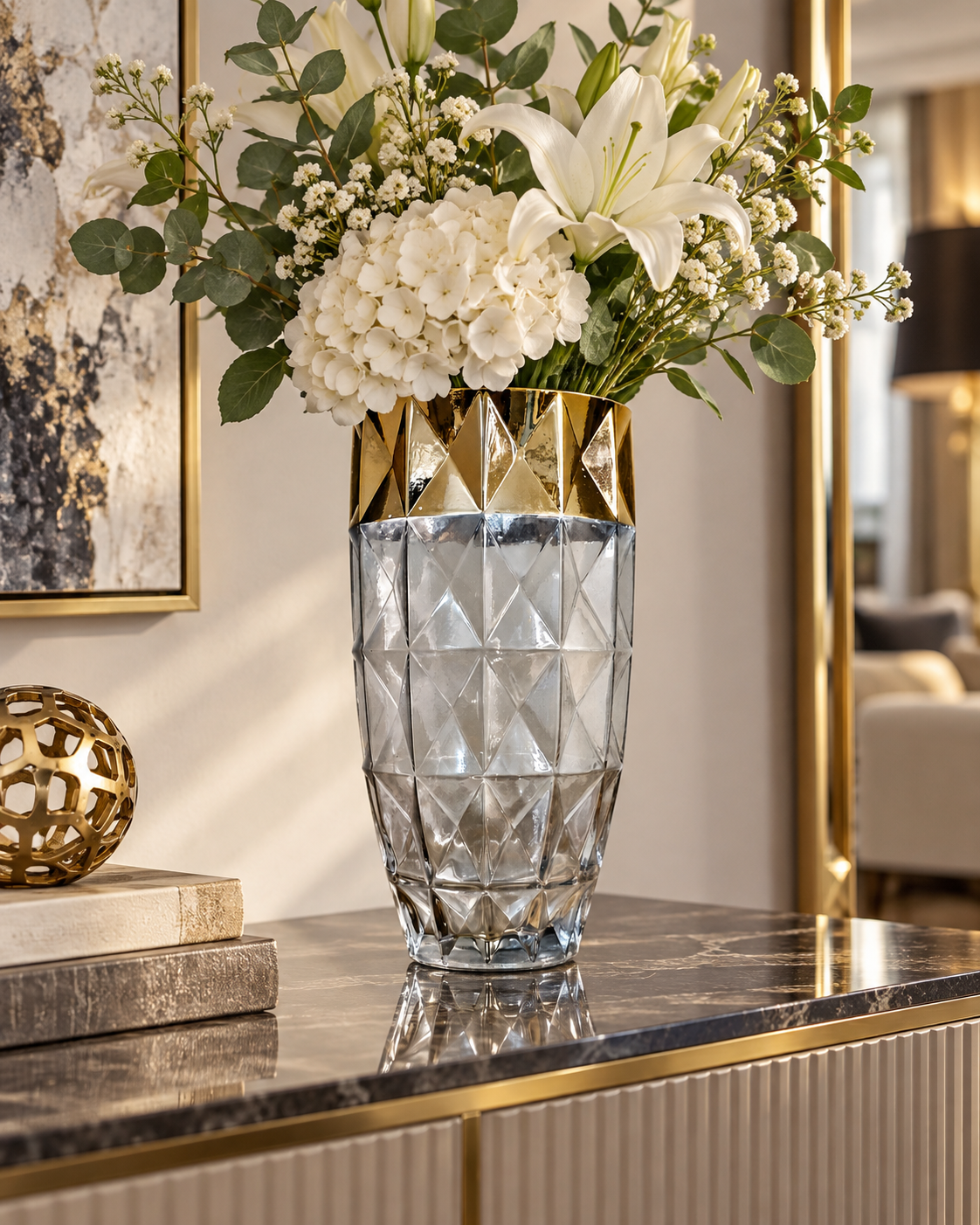 Crystal Crest (Big Size)– Diamond-Cut Glass Vase