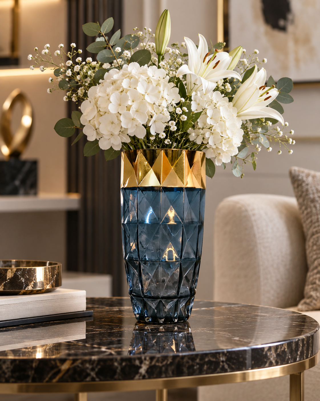 Crystal Crest Black (Small Size)– Diamond-Cut Glass Vase
